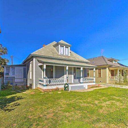 Riverside House With Yard About 1 Mi To Downtown! 外观 照片